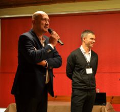  Organizator - Dr hab. n. med. Radosaw Pietura oraz wykadowca - dr n. fiz. Waldemar Senczenko