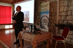  Wykadowca - dr n. med. Jarosaw Cielicki GE