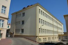  Katedra i Klinika Chirurgii Naczy i Angiologii UM (od strony ulicy Karmelickiej)