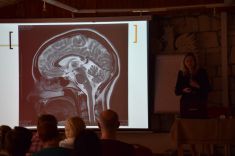  Dr n. med. Anna Jamroz-Winiewska